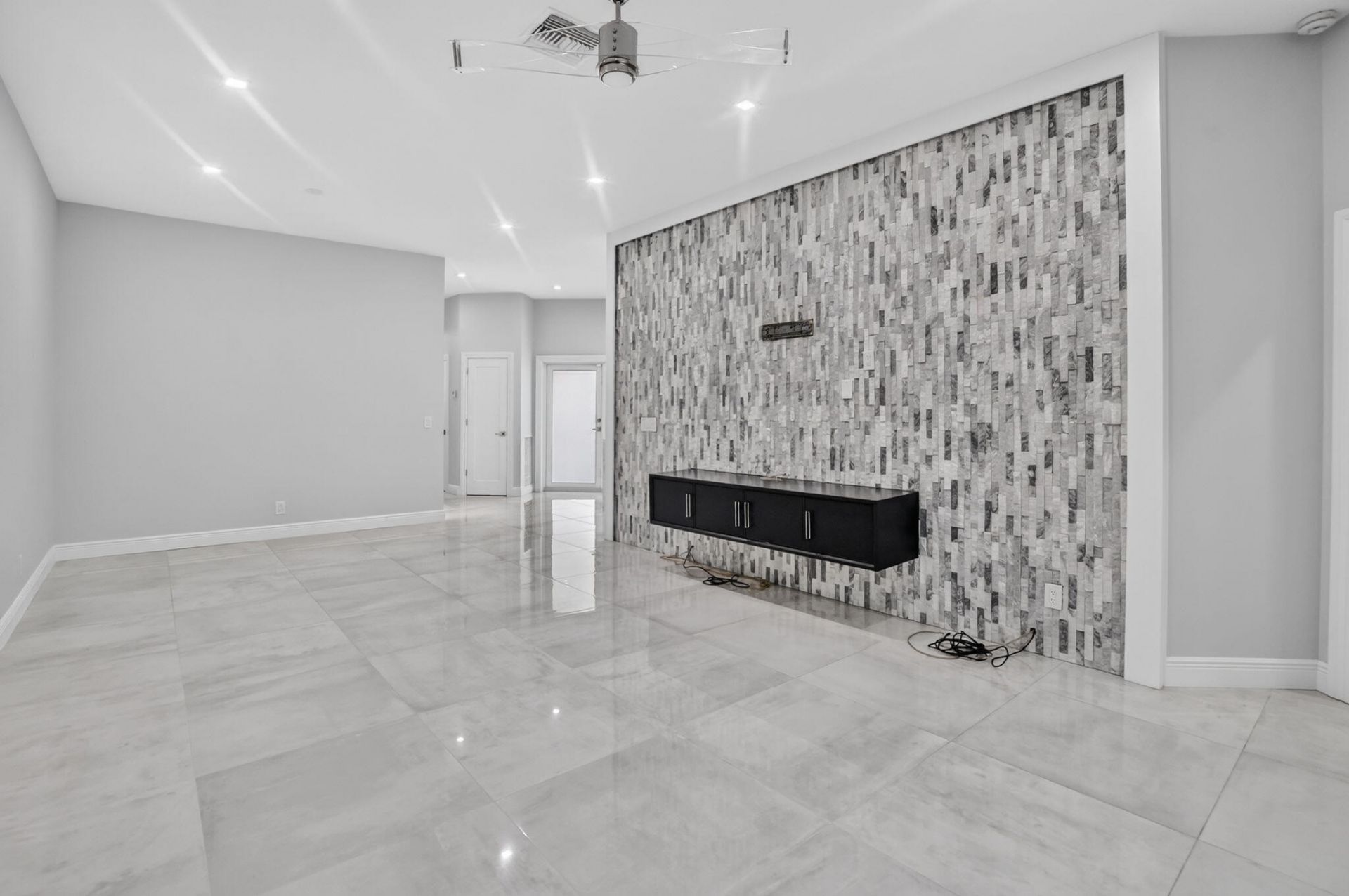 8381 Via Leonessa, Boca Raton, FL 33433 Photo
