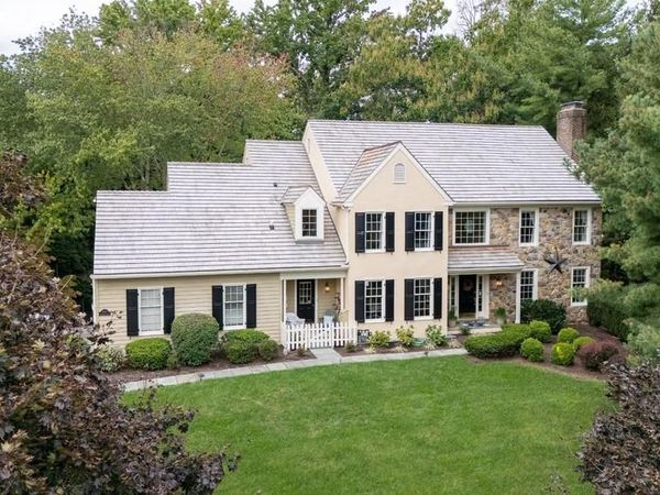 850 SPRINGBANK LANE , WAYNE, PA 19087