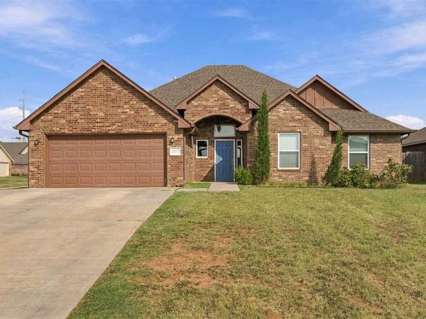2217 N Briarwood Drive, Stillwater, OK 74075