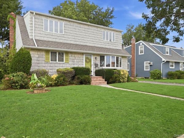 4001 Wicks Avenue , Seaford, NY 11783