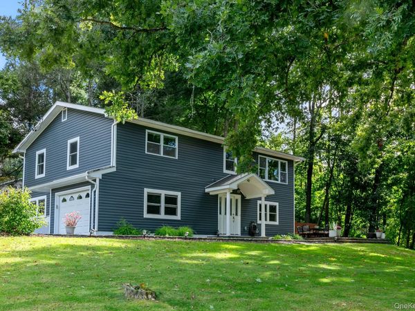 42 Park Drive, Cortlandt Manor, NY 10567