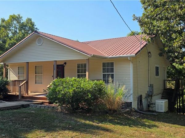 4931 Salles Drive , Harrison, AR 72601