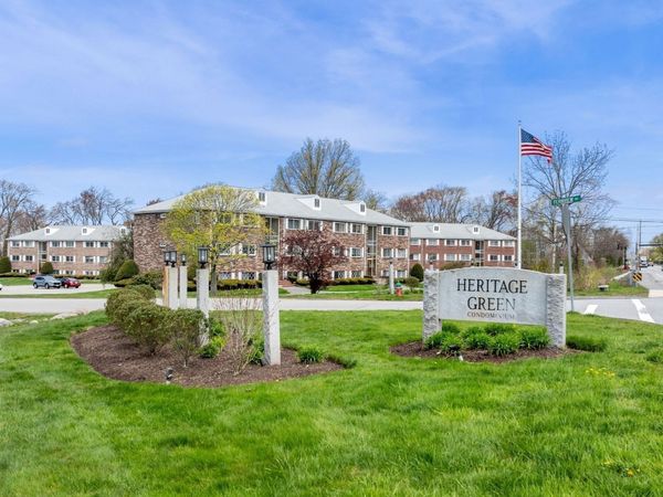 230 Chickering Rd, Unit 12, North Andover, MA 01845