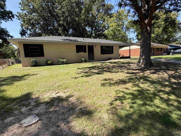 1302 Nebraska , Pine Bluff, AR 71601