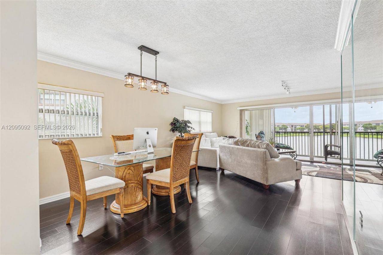 13800 SW 5th Ct, Unit 301M, Pembroke Pines, FL 33027 Photo
