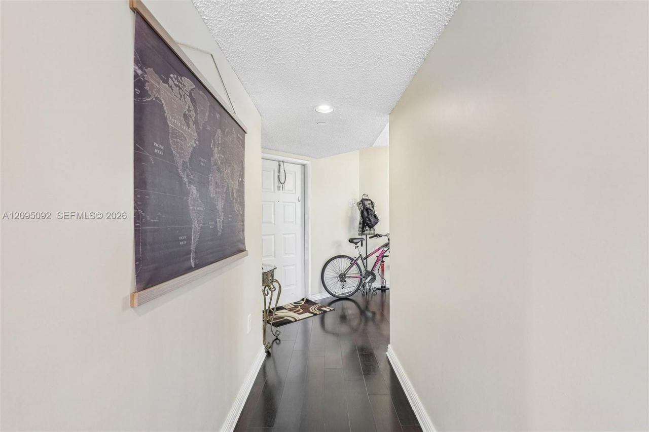 13800 SW 5th Ct, Unit 301M, Pembroke Pines, FL 33027 Photo