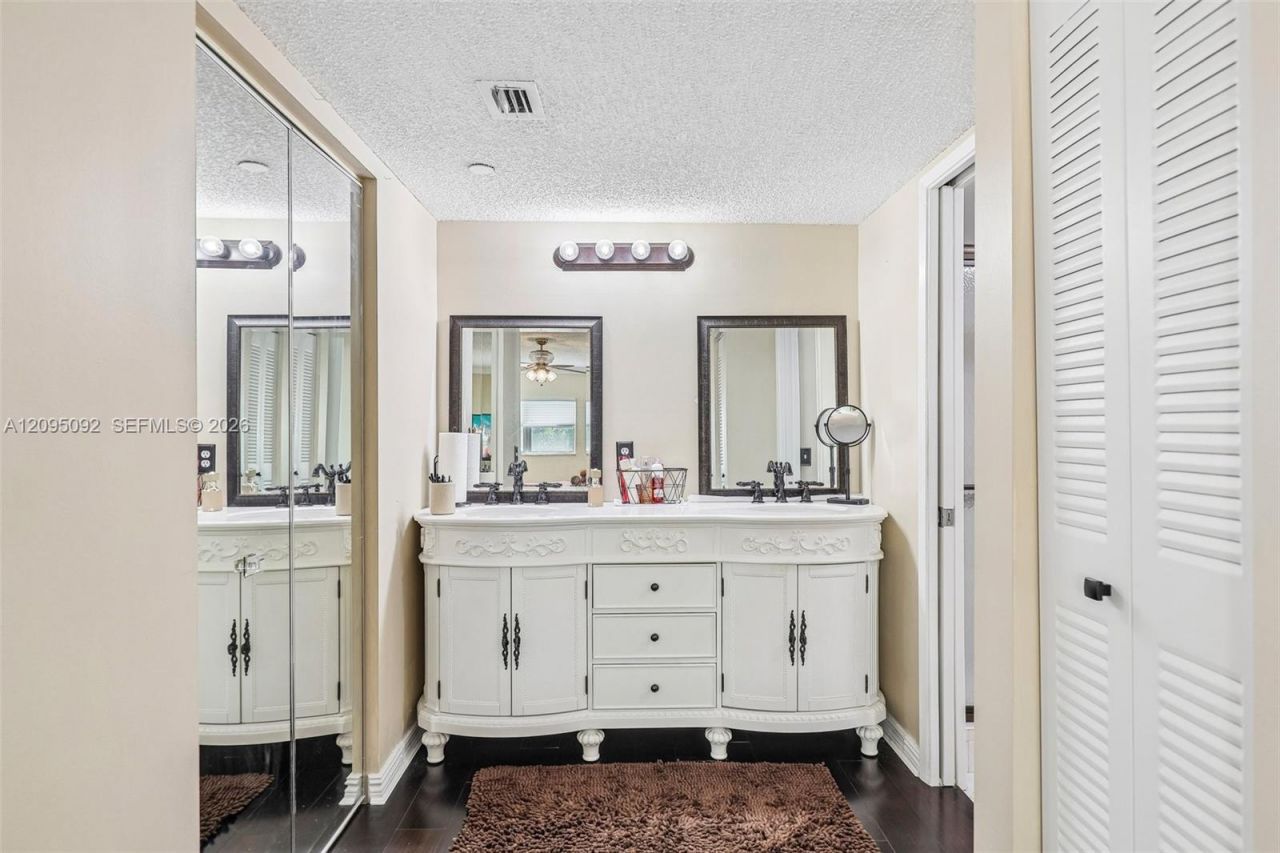 13800 SW 5th Ct, Unit 301M, Pembroke Pines, FL 33027 Photo