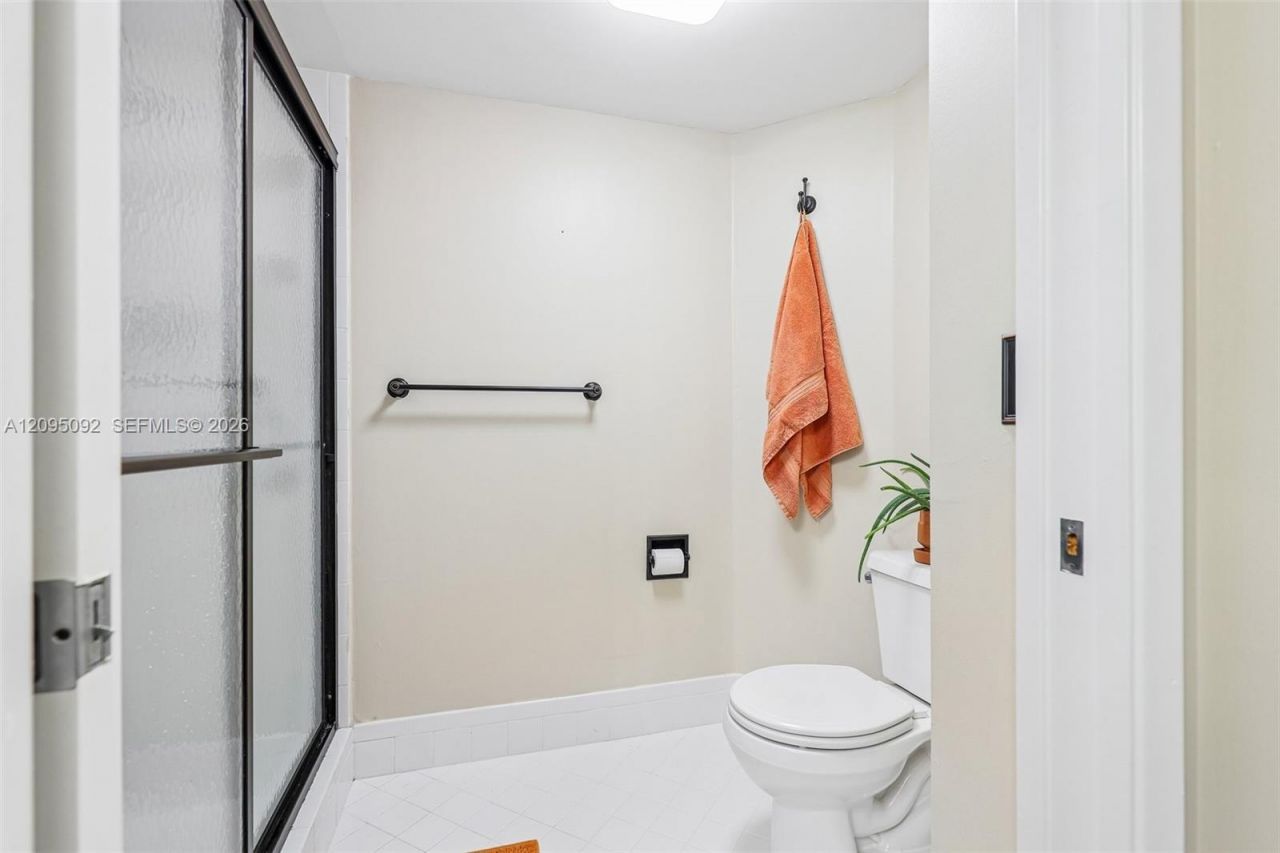 13800 SW 5th Ct, Unit 301M, Pembroke Pines, FL 33027 Photo