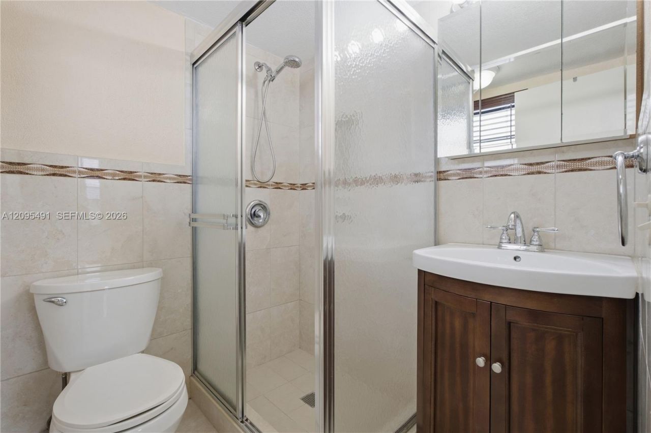 8255 Abbott Ave, Unit 501, Miami Beach, FL 33141 Photo