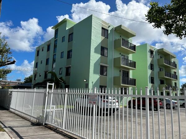1530 SW 2nd St , Unit 104, Miami, FL 33135