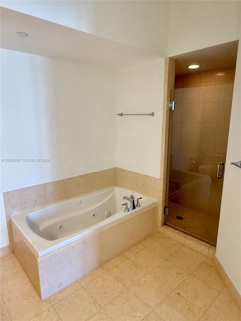 19900 E Country Club Dr , Unit TS03, Aventura, FL 33180 Photo