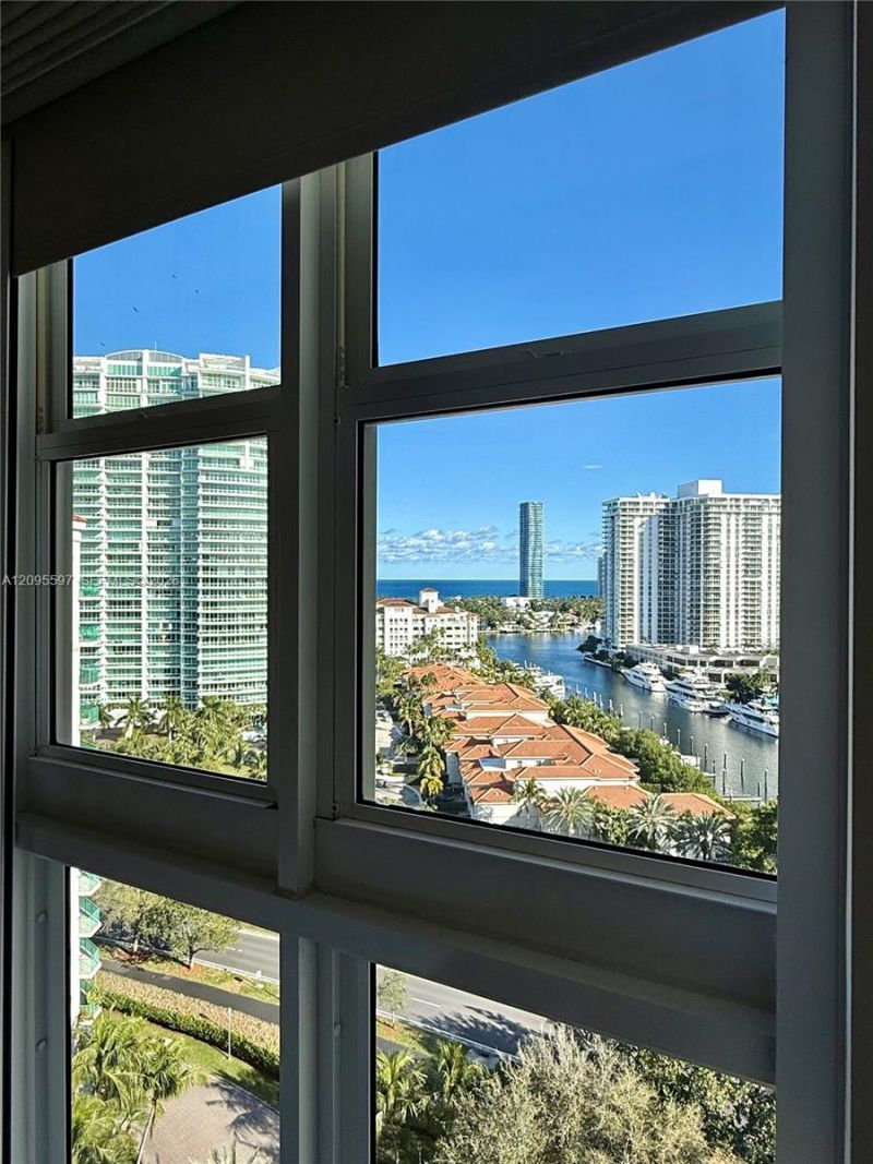 19900 E Country Club Dr , Unit TS03, Aventura, FL 33180 Photo