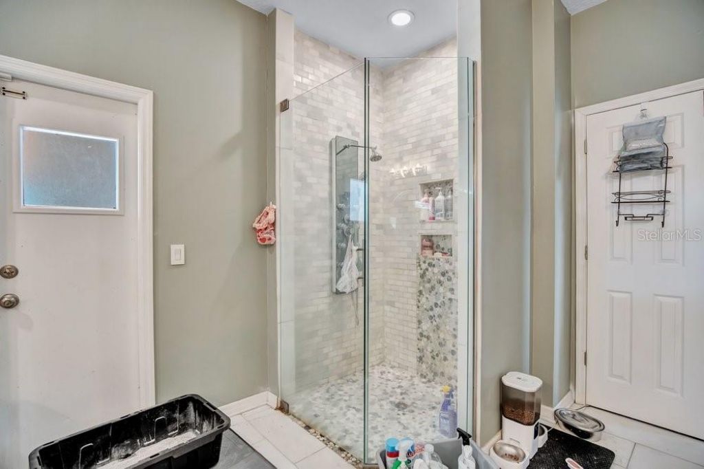 3743 Gatlin Woods Drive , Orlando, FL 32812 Photo