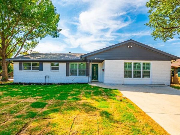 1312 E Mitchell Street, Arlington, TX 76010