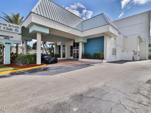 935 S Atlantic Avenue, Unit 101, Daytona Beach, FL 32118