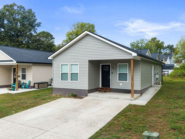1594 Perry St SE, Cleveland, TN 37311