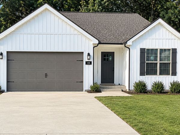 1412 Hallies Way , Clarksville, TN 37043