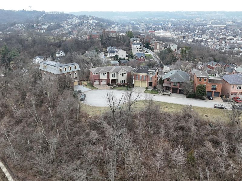 91 Watch Hill Lane, Newport, KY 41071 Photo 9