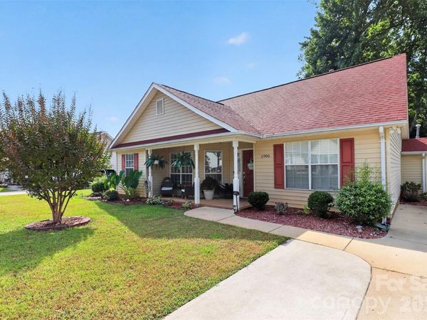 5906 Country Walk Drive, Charlotte, NC 28212
