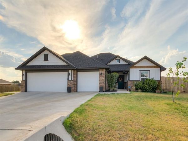 2777 Juneberry Lane, Newcastle, OK 73065