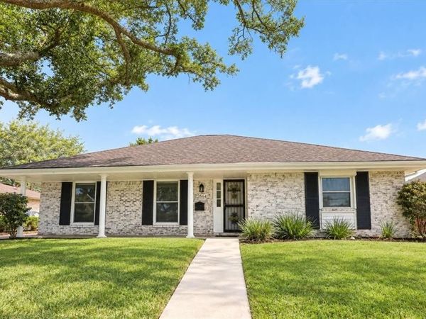2664 DANBURY Drive, New Orleans, LA 70131