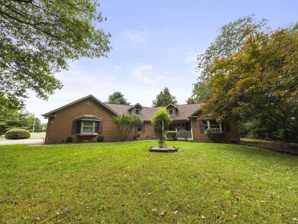 91 Canyon Villa Drive , Hebron, OH 43025