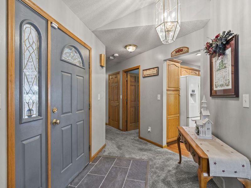 91 Canyon Villa Drive, Hebron, OH 43025 Photo 4