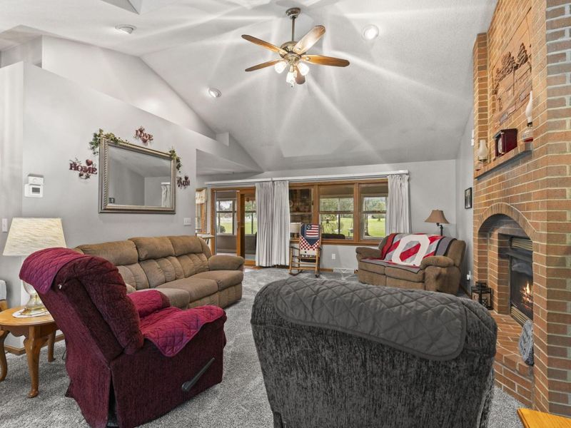 91 Canyon Villa Drive, Hebron, OH 43025 Photo 8