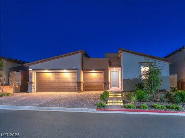 6136 Amelia Pointe Street, Las Vegas, NV 89166