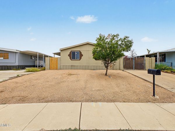 343 S Winterhaven, Mesa, AZ 85204