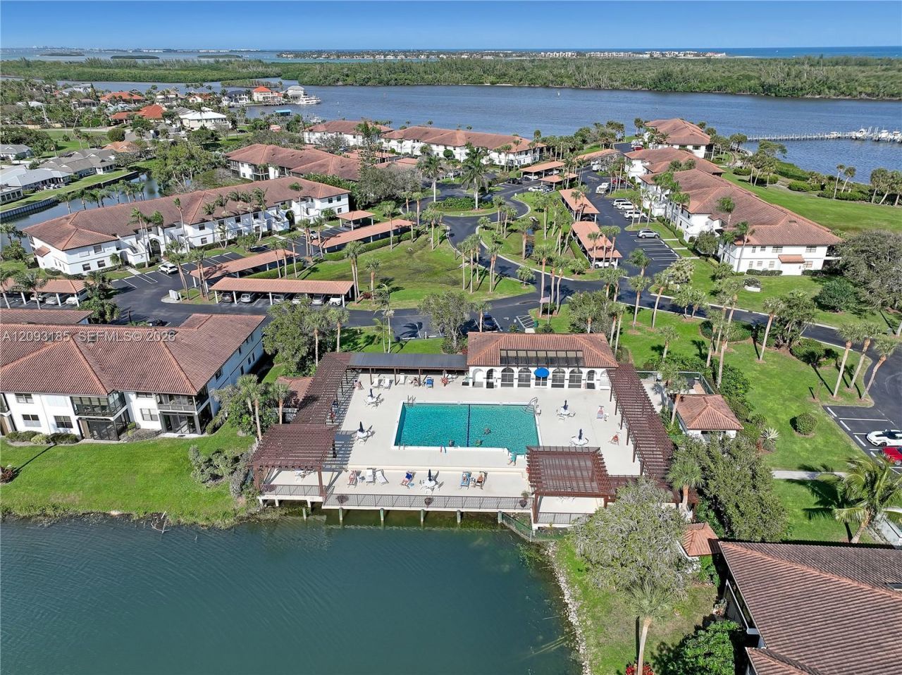 6142 SE Landing Way , Unit 6, Stuart, FL 34997 Photo