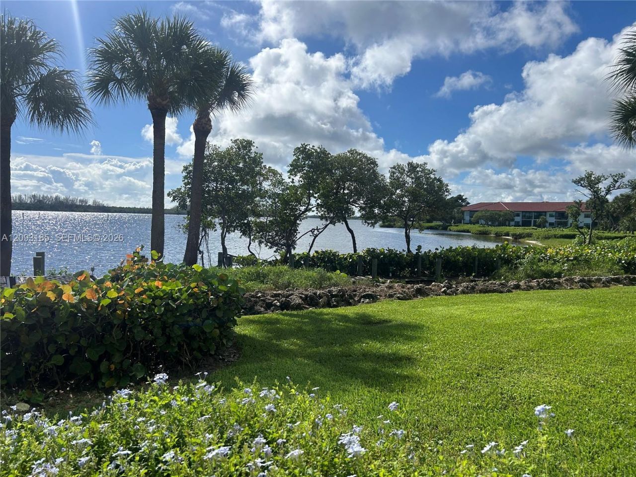 6142 SE Landing Way , Unit 6, Stuart, FL 34997 Photo