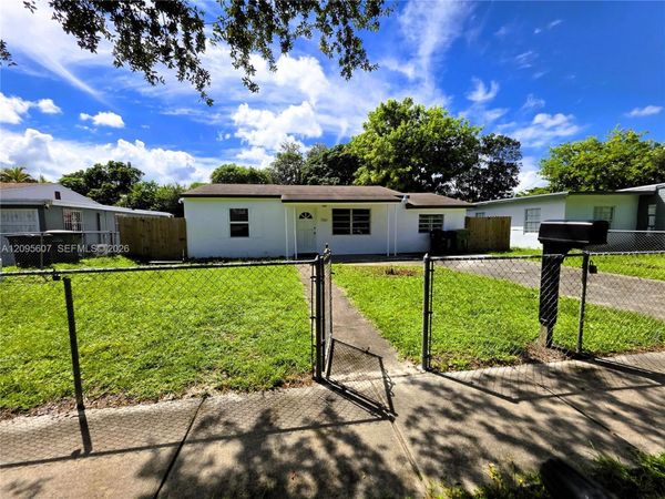 760 NW 126th St, North Miami, FL 33168