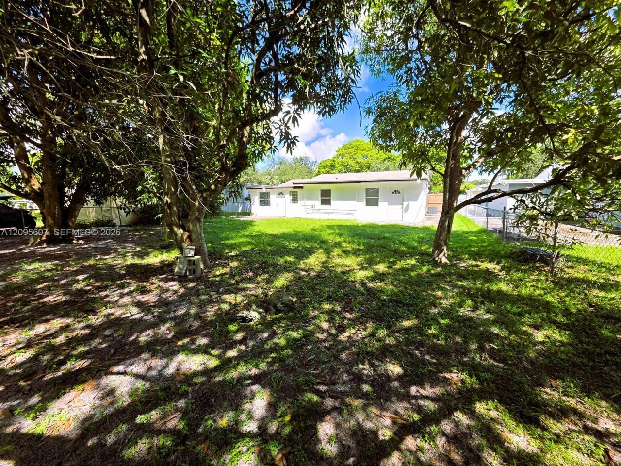 760 NW 126th St, North Miami, FL 33168 Photo