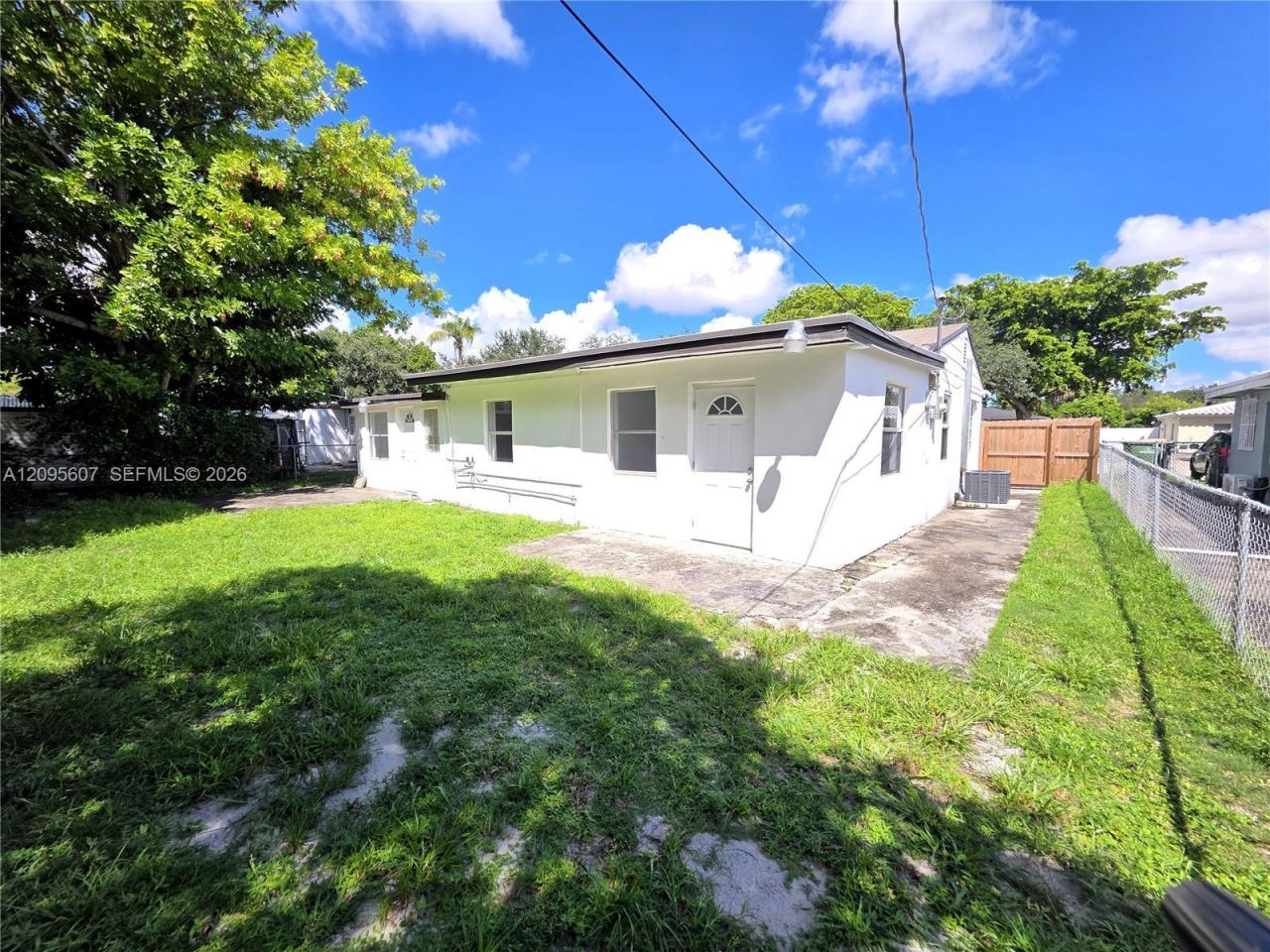 760 NW 126th St, North Miami, FL 33168 Photo