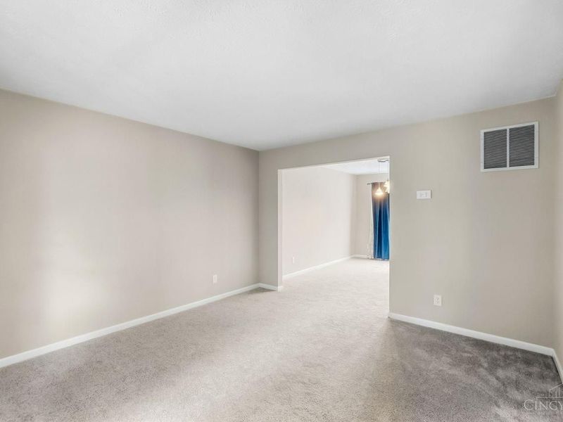 6749 Spring Arbor Drive, Deerfield Township, OH 45040 Photo 9