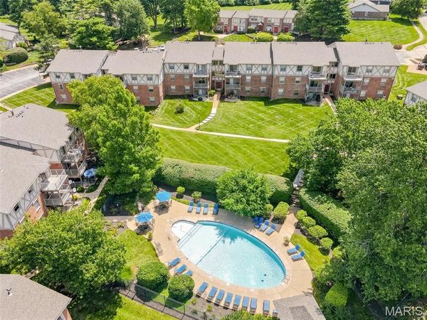 1411 Willow Brook Cove , St Louis, MO 63146