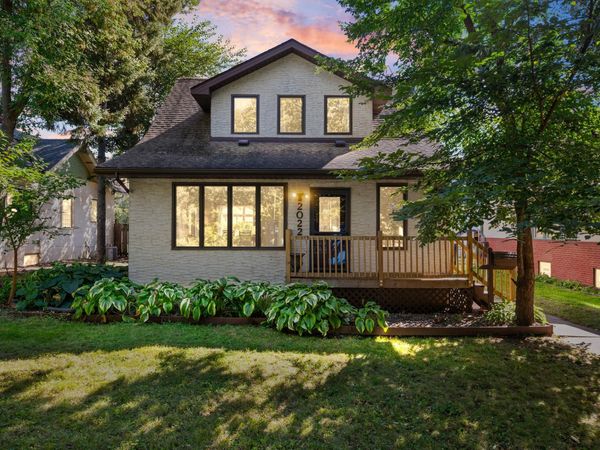 2022 22nd Avenue NE, Minneapolis, MN 55418