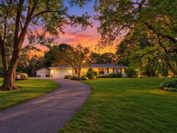 22015 Pillsbury Avenue, Lakeville, MN 55044