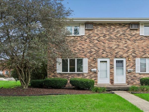110 Towncrest Drive, Unit A, New Lenox, IL 60451