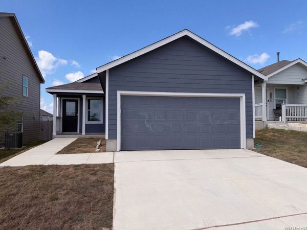 241 Payton Pl, Marion, TX 78124