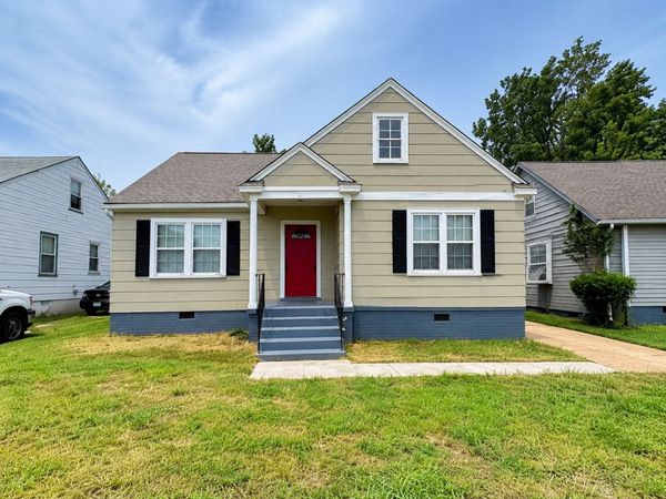 1019 University St , Memphis, TN 38107