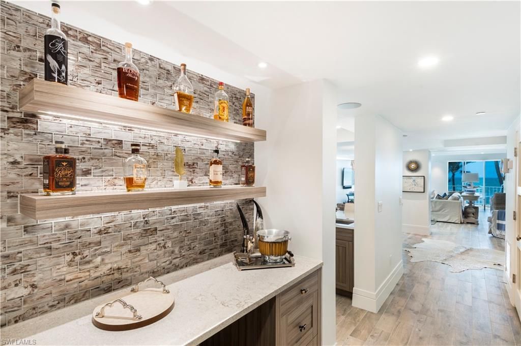 3377 Gulf Shore Blvd N, Unit 1B, Naples, FL 34103 Photo
