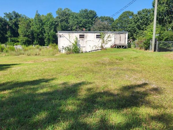 2015 24th Street NE, Hickory, NC 28601