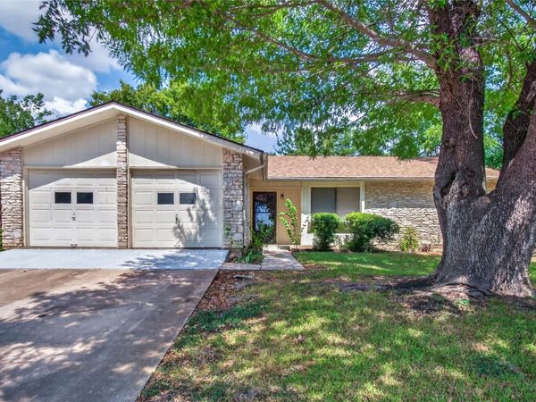 504 Pintail LN, Taylor, TX 76574