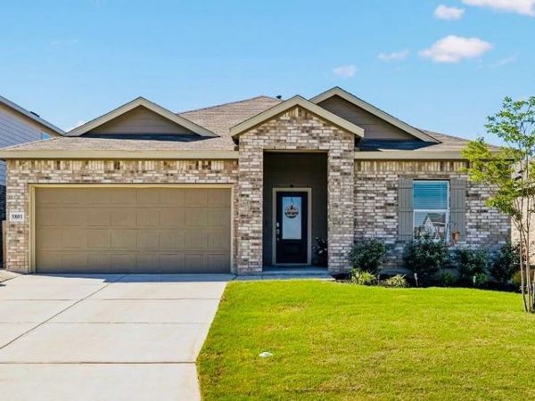 5801 Musquiz RDG, Seguin, TX 78155
