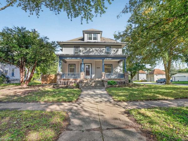 824 Franklin Street, Cedar Falls, IA 50613