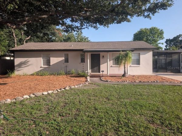 3902 W PAXTON AVENUE, TAMPA, FL 33611