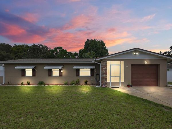 2031 JEFFERSON AVENUE , DELTONA, FL 32738