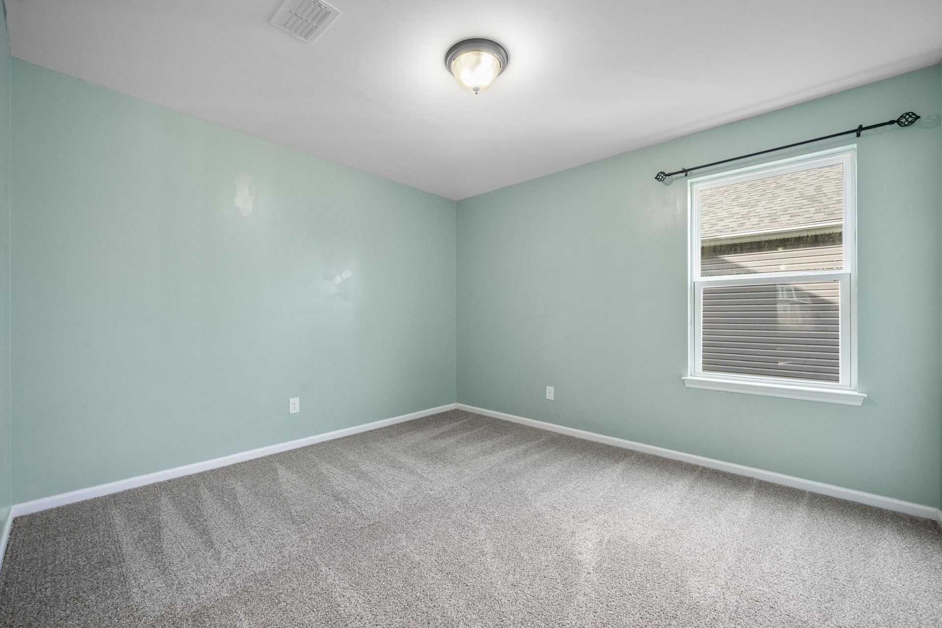 145 Basket Grass Lane Photo 37